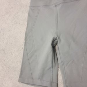 Ladies Lululemon Bike Shorts in a Size 6